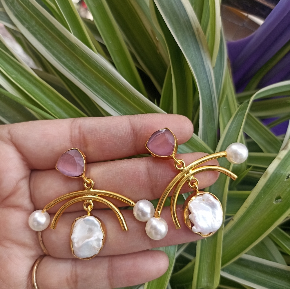 Handmade very beautiful trendy gold platted drop earrings - Picture 11 of 12